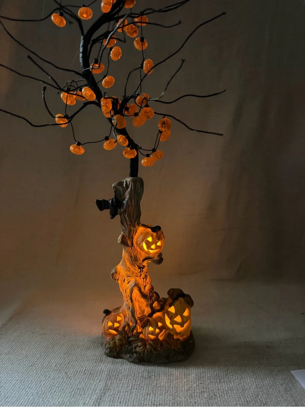 Halloween Lighted Jack-o-lantern Tree with Pumkins -Battery On/Off 17”